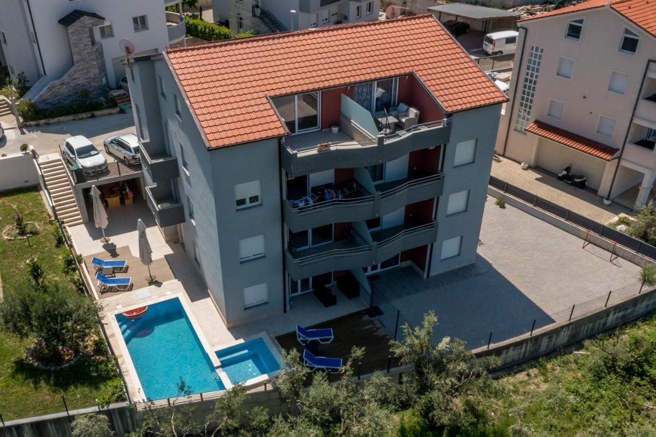 Apartments Karlo Podstrana Exteriér fotografie